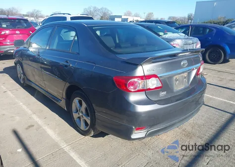 2011 Toyota Corolla S z USA, uszkodzony, nr VIN 2T1BU4EE8BC582348